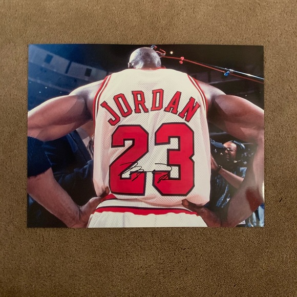 Michael Jordan Autographed Signed Photo - Picture 2 of 4